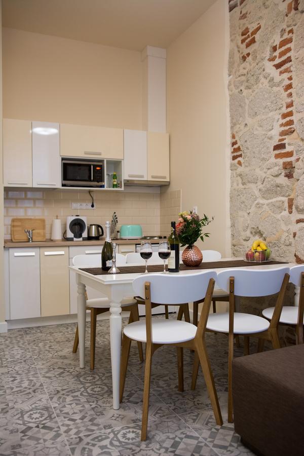 Zora Apartman เอ็กเกอร์ ภายนอก รูปภาพ
