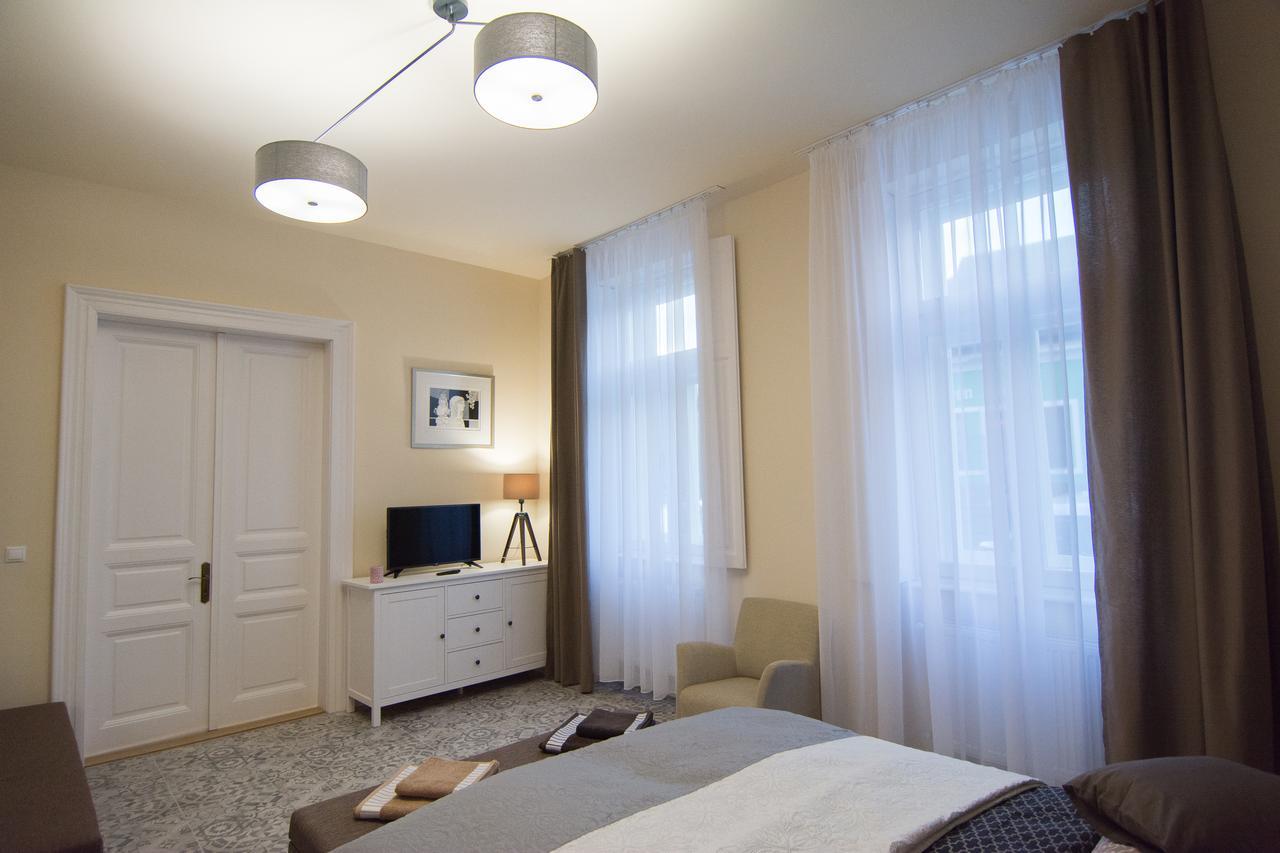 Zora Apartman เอ็กเกอร์ ภายนอก รูปภาพ